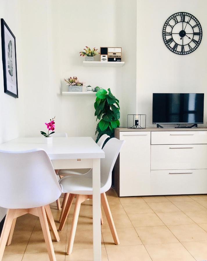 Maiden-Art Apartment Arona Esterno foto